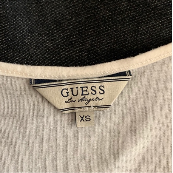 Guess Top / Size XS - Picture 3 of 5
